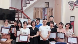 Vinh danh học viên có thành tích tốt